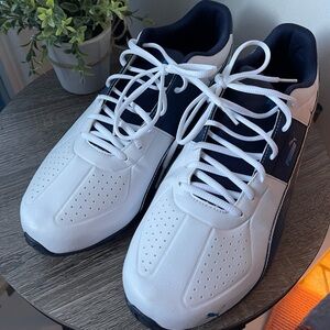 Puma Men's White and Dark Blue Sneakers